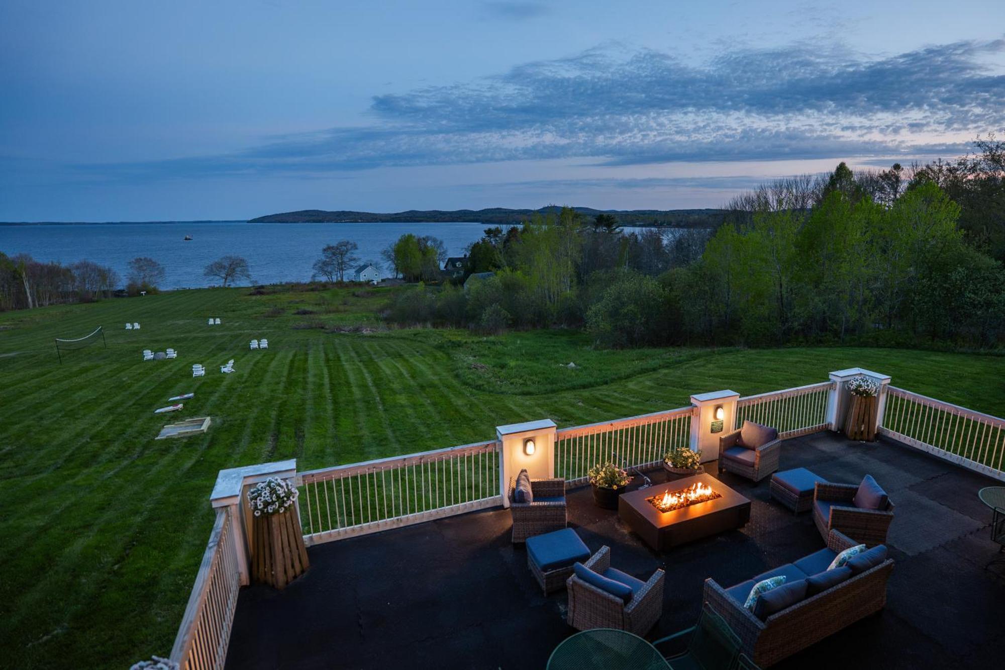 Fireside Inn, Ocean'S Edge Belfast Extérieur photo