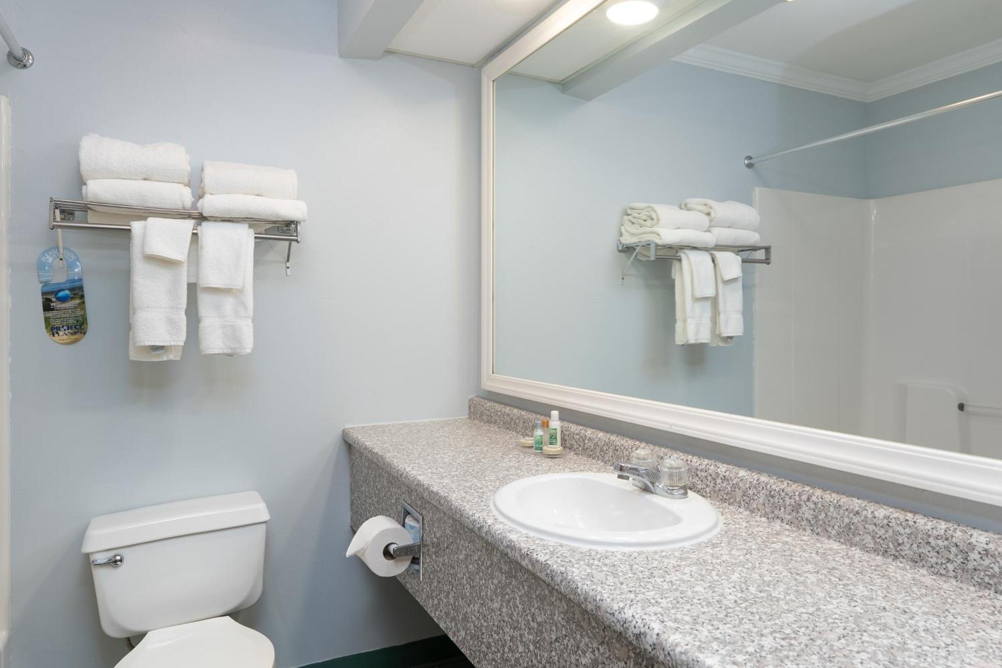 Fireside Inn, Ocean'S Edge Belfast Extérieur photo